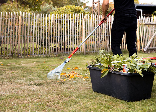 Laub_Rechen_2_Wolf-Garten_August-8