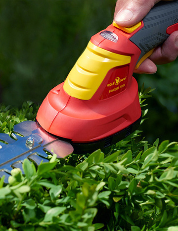  WG_stage_cordless_shrub_sheards.jpg